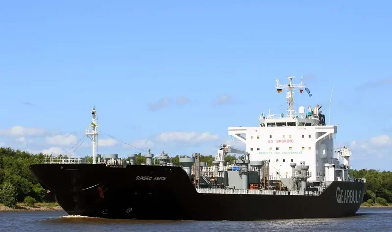 SUNBIRD ARROW Tanker IMO 9323821 photo 2