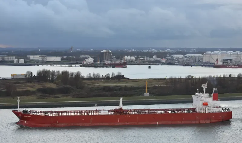 ALIAKMON Tanker IMO 9323962 photo 9