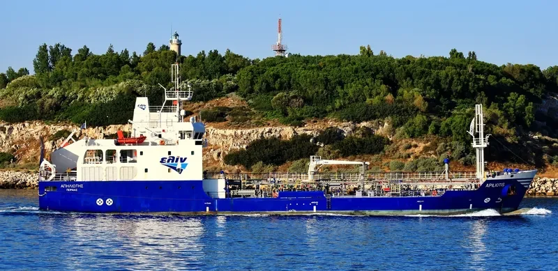 APILIOTIS Tanker IMO 9324370 photo 6