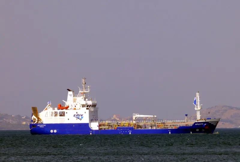 APILIOTIS Tanker IMO 9324370 photo 8