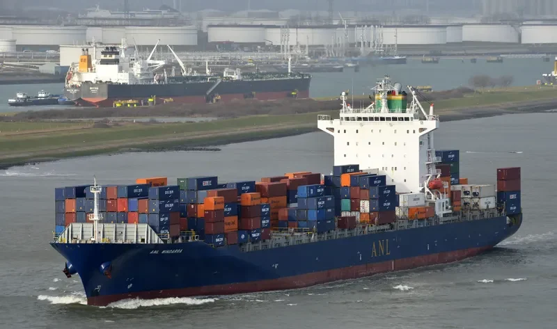 NAVIOS AMARILLO Container Ship IMO 9324849 photo 4