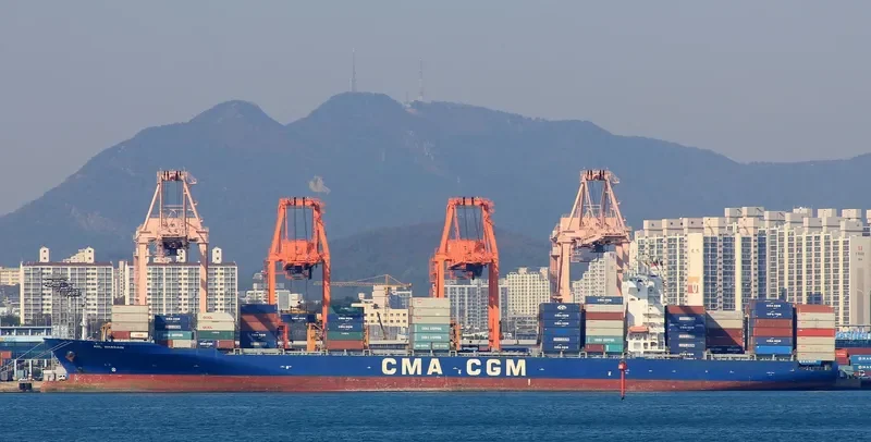 NAVIOS VERDE Container Ship IMO 9324863 photo 4