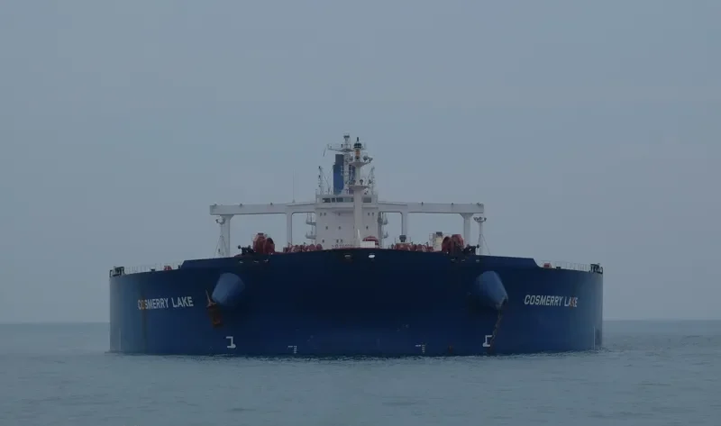 COSMERRY LAKE Tanker IMO 9325037 photo 2