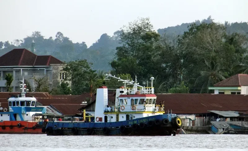 KALTIM DOLPHIN 10 19 General Cargo IMO 9325207 photo 2