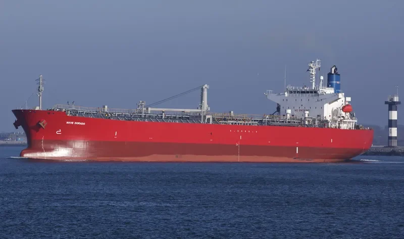 NAVE DORADO Tanker IMO 9325336 photo 3
