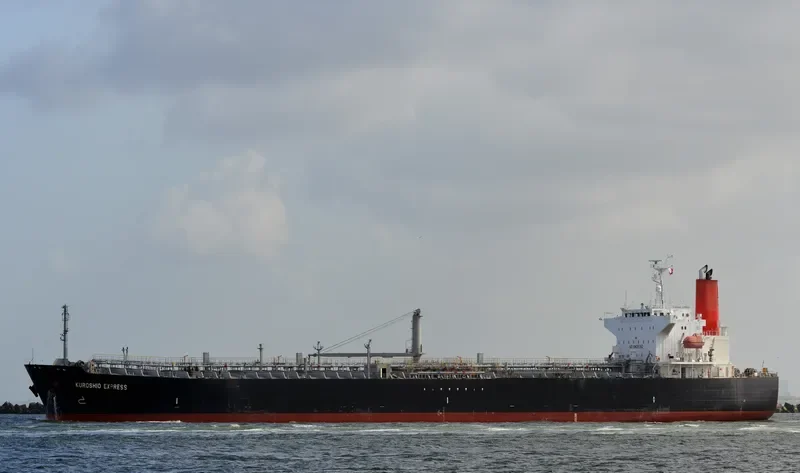 NAVE DORADO Tanker IMO 9325336 photo 8