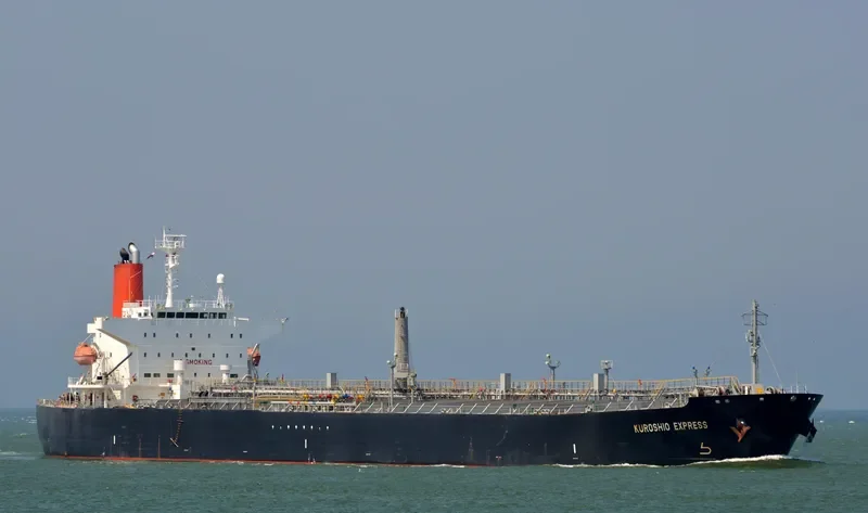 NAVE DORADO Tanker IMO 9325336 photo 10