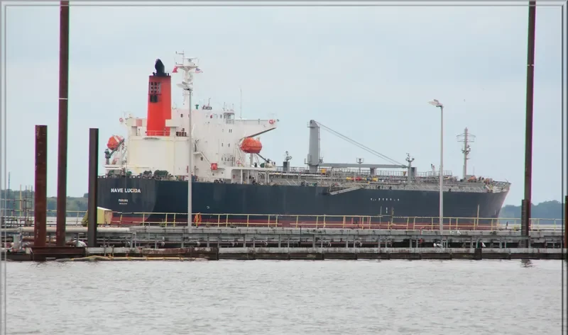JAG PADMA Tanker IMO 9325348 photo 2