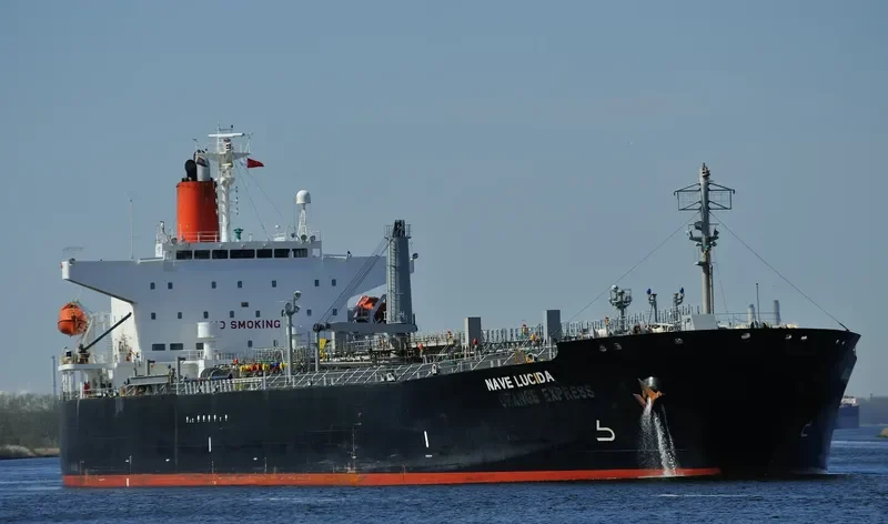 JAG PADMA Tanker IMO 9325348 photo 9