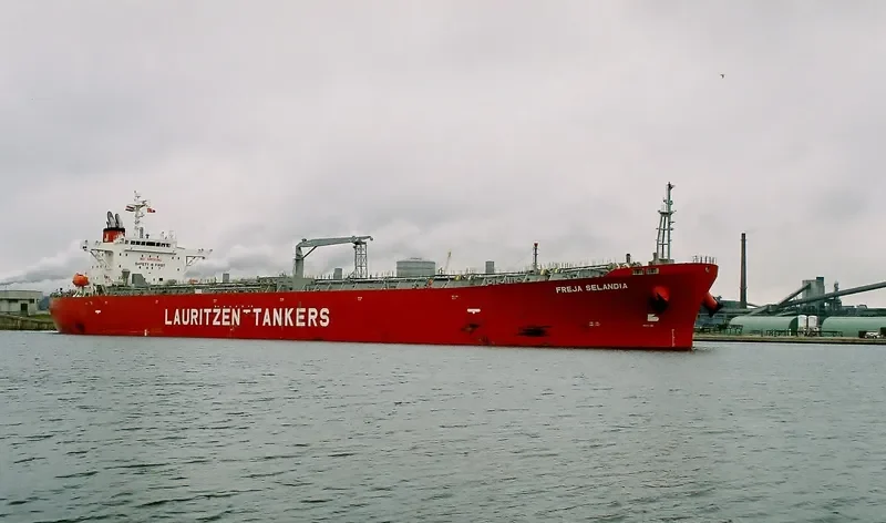 DUMBLEDORE Tanker IMO 9325611 photo 3