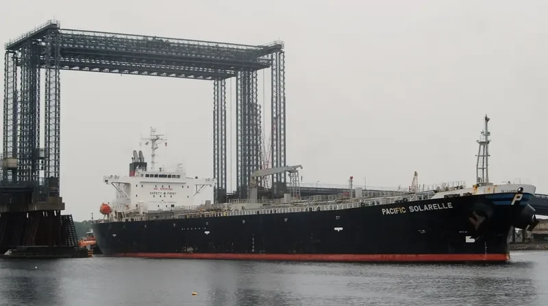 GOLDEN EAGLEII Tanker IMO 9325817 photo 10