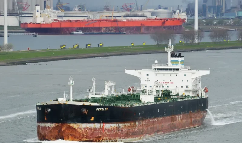 PENELOP Tanker IMO 9325908 photo 8