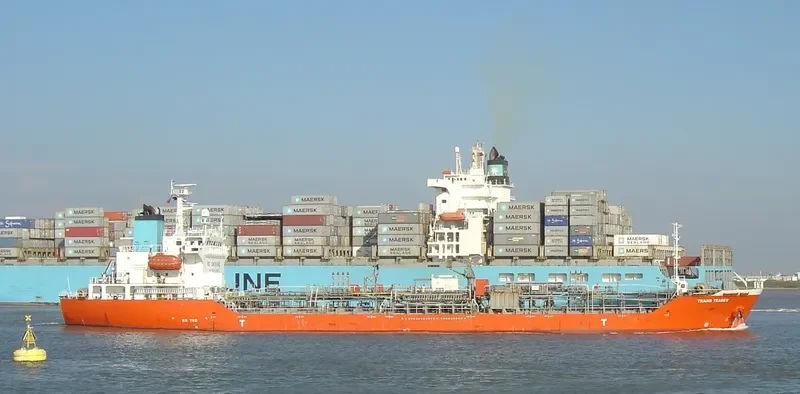 GC SINGAPORE Tanker IMO 9326213 photo 10