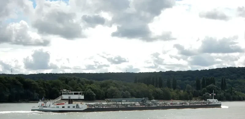 MISTRAL Tanker IMO 9326665 photo 5