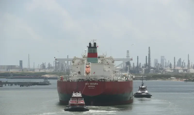 CARO Tanker IMO 9326718 photo 2