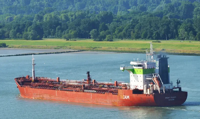 TEAM EXPLORER Tanker IMO 9326902 photo 4