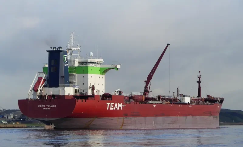 TORM VOYAGER Tanker IMO 9326926 photo 3