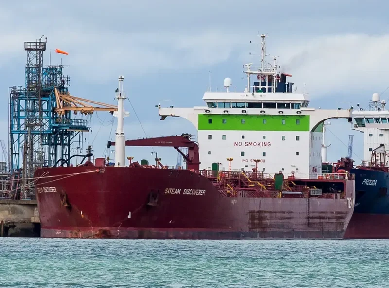 TORM DISCOVERER Tanker IMO 9326938 photo 10