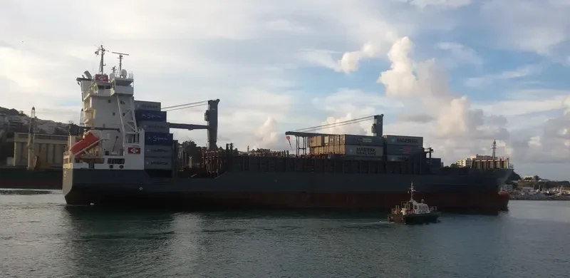 NCL AVEROY Container Ship IMO 9326990 photo 9