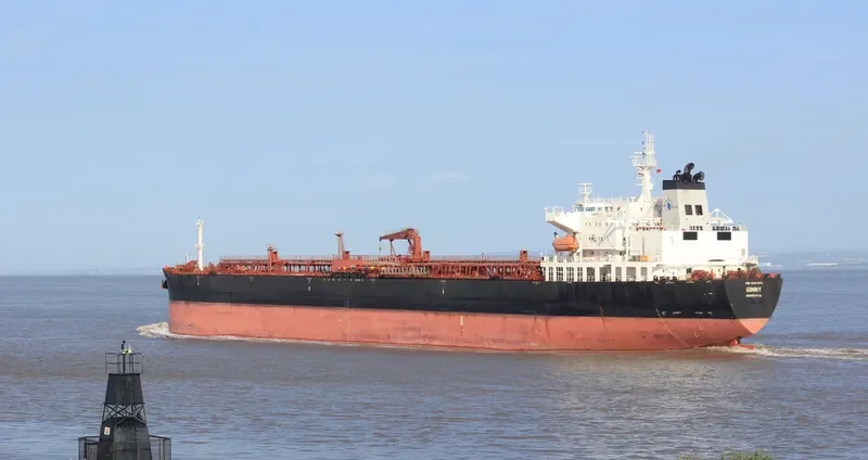 AZURITE Tanker IMO 9327011 photo 4