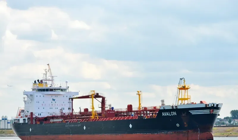 AVALON Tanker IMO 9327097 photo 9