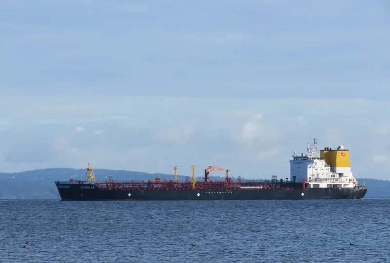 AURELIA Tanker IMO 9327102 photo 2
