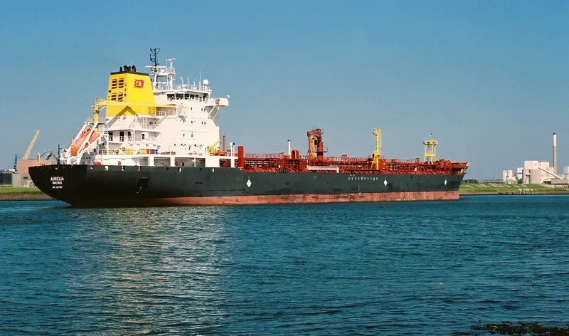 AURELIA Tanker IMO 9327102 photo 3