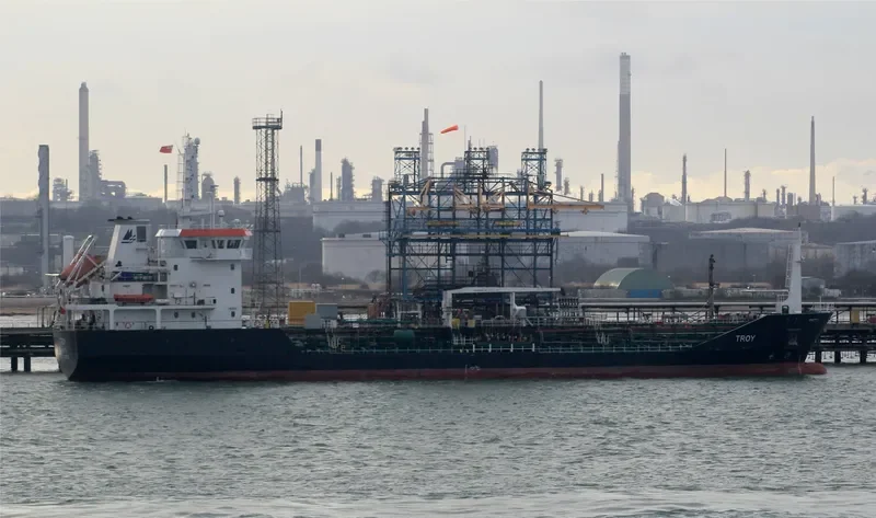 TROY Tanker IMO 9327205 photo 6