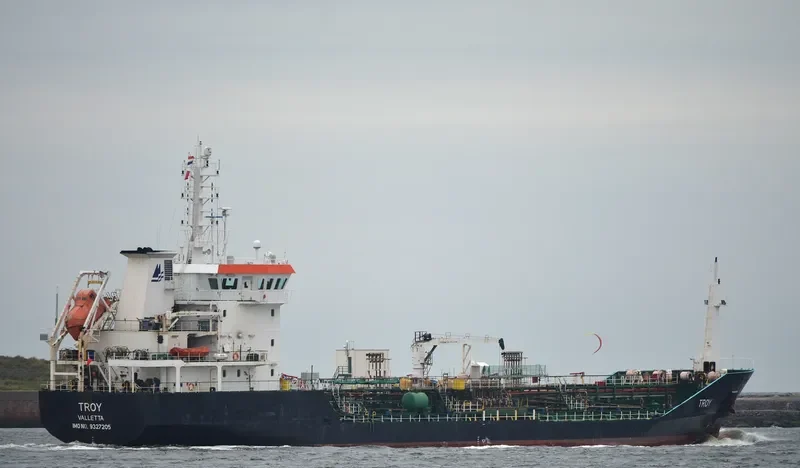 TROY Tanker IMO 9327205 photo 10