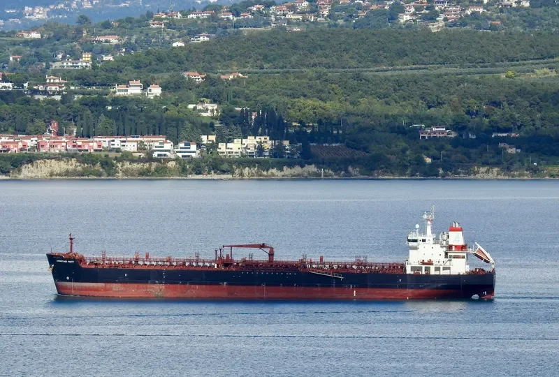 ADVANTAGE PARTY Tanker IMO 9327360 photo 3