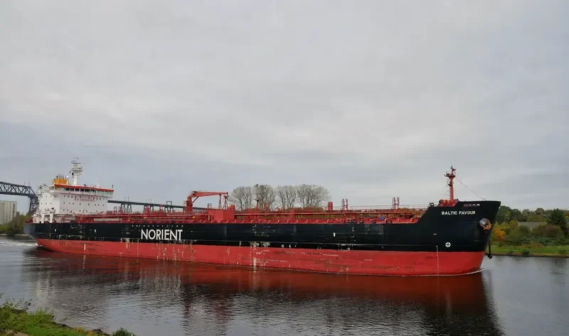 BALTIC FAVOUR Tanker IMO 9327372 photo 5