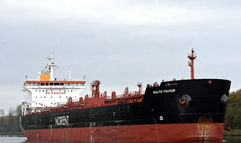BALTIC FAVOUR Tanker IMO 9327372 photo 7