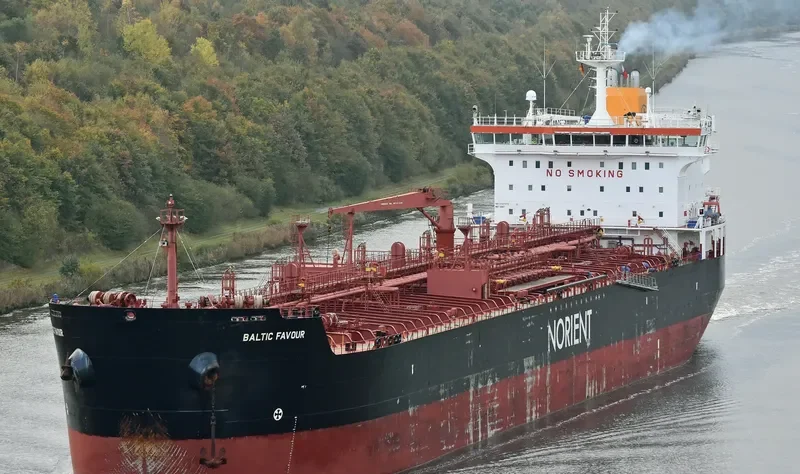BALTIC FAVOUR Tanker IMO 9327372 photo 8