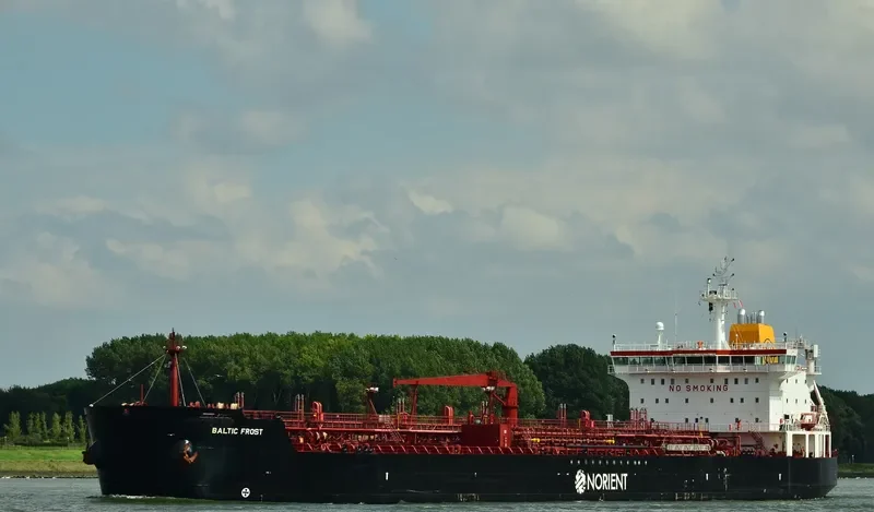 BALTIC FROST Tanker IMO 9327401 photo 6