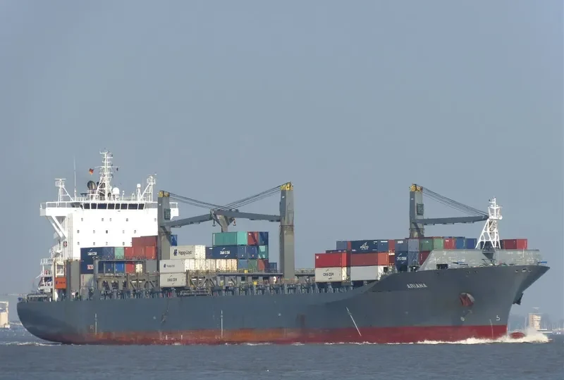ARIANA Container Ship IMO 9327671