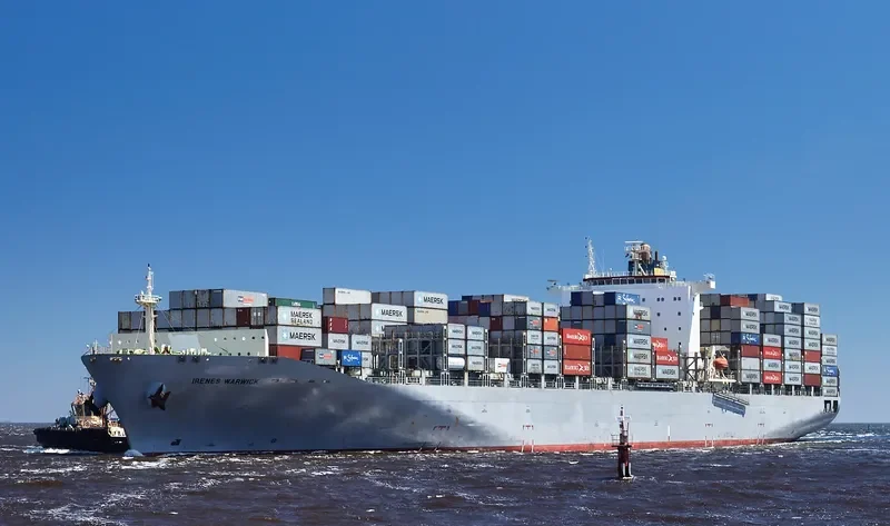 IRENES WARWICK Container Ship IMO 9327786 photo 4