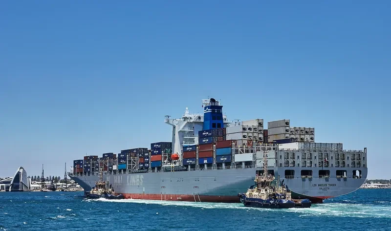 LOS ANGELES TRADER Container Ship IMO 9327798 photo 4