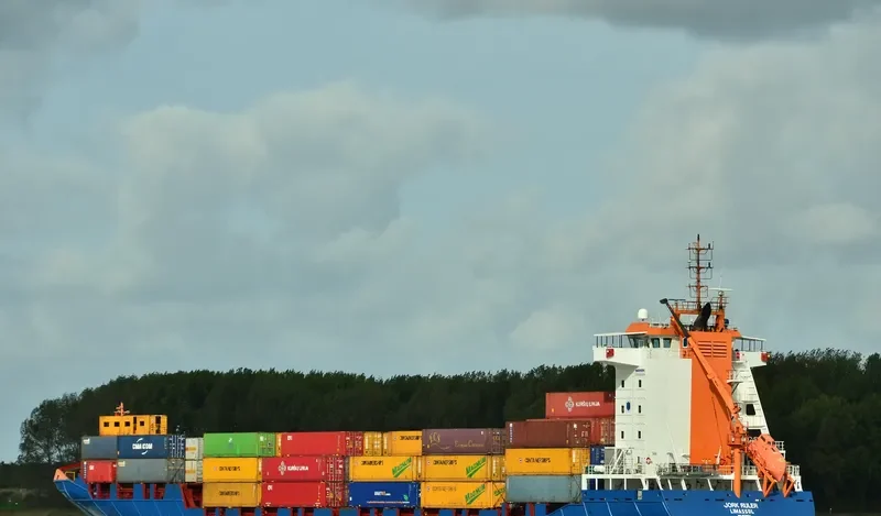 JORK RULER Container Ship IMO 9328027 photo 7