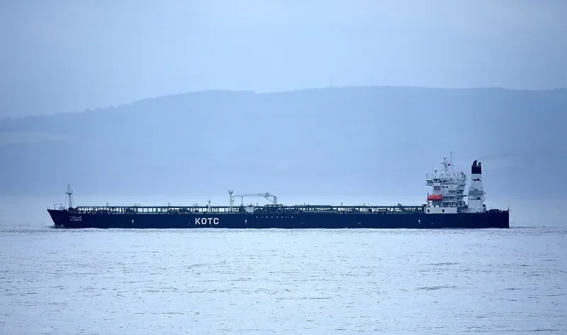 AL SALAM II Tanker IMO 9328168 photo 10
