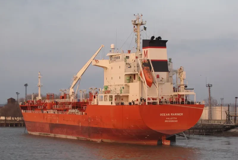 OCEAN MARINER Tanker IMO 9328340 photo 2