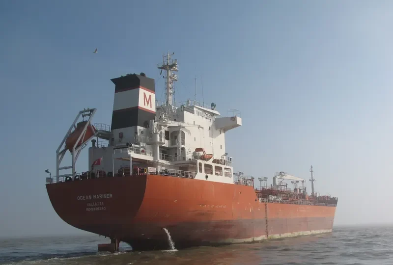 OCEAN MARINER Tanker IMO 9328340 photo 6