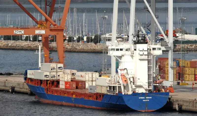 X PRESS VESUVIO Container Ship IMO 9328651 photo 4