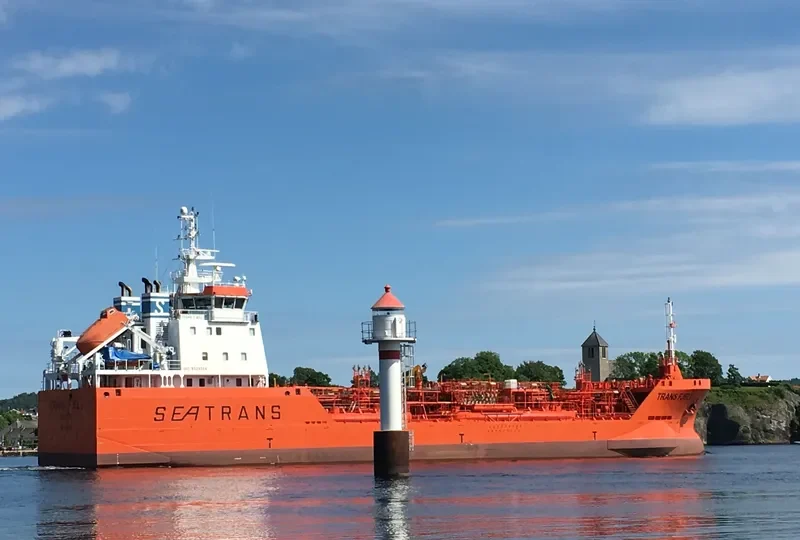 TRANS FJELL Tanker IMO 9329306 photo 6