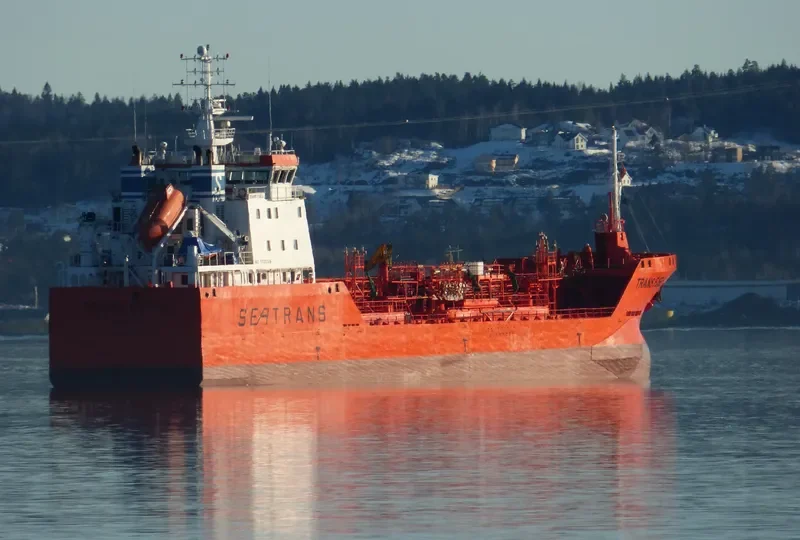 TRANS FJELL Tanker IMO 9329306 photo 10