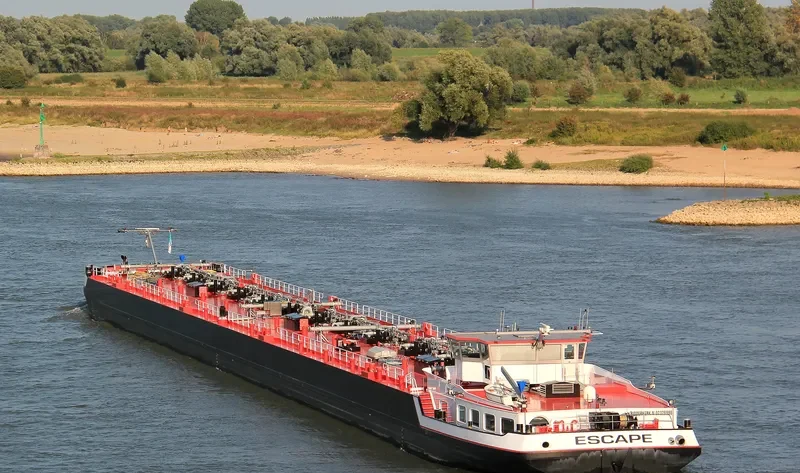 ESCAPE Tanker IMO 9329514 photo 3