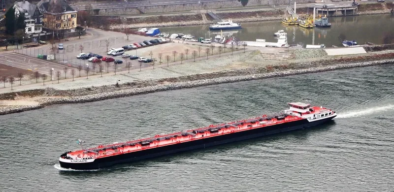 ESCAPE Tanker IMO 9329514 photo 4