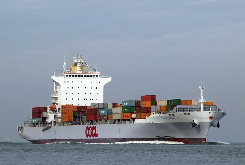 OOCL KOBE Container Ship IMO 9329526 photo 7