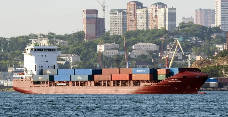 VOSTOCHNY VOYAGER Container Ship IMO 9329590 photo 9