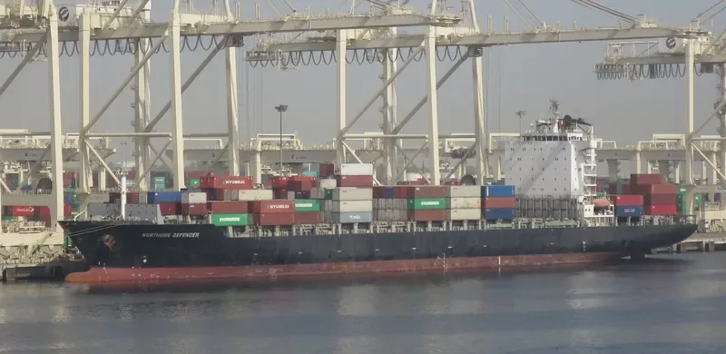 NORTHERN DEFENDER Container Ship IMO 9329643 photo 3