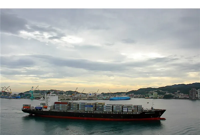 NORTHERN DEFENDER Container Ship IMO 9329643 photo 8